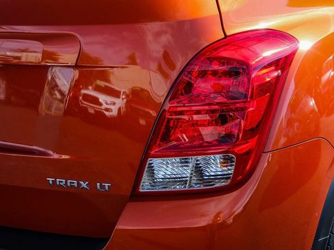 Used 2015 Chevrolet Trax LT w/ LT Sun and Sound Package image 10