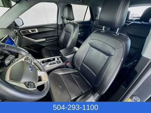 Used 2023 Ford Explorer XLT w/ Equipment Group 202A RWD image 23