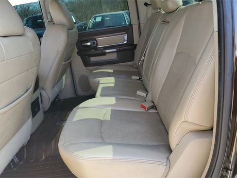 Used 2013 RAM 1500 Laramie w/ Convenience Group image 27