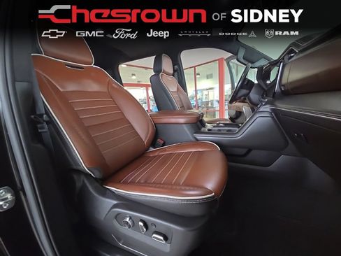Used 2025 GMC Sierra 2500 Denali Ultimate AWD/4WD image 24