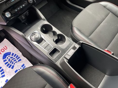 Used 2025 Ford Escape ST-Line Elite image 9