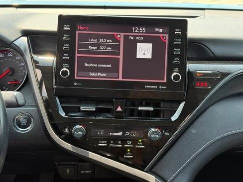 Used 2024 Toyota Camry XSE FWD image 17