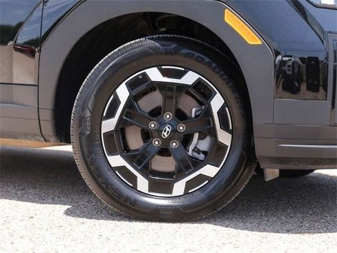 Certified 2025 Hyundai Santa Fe SE w/ Tow & Go Package image 8