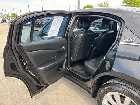 Used 2013 Chrysler 200 Touring FWD image 13