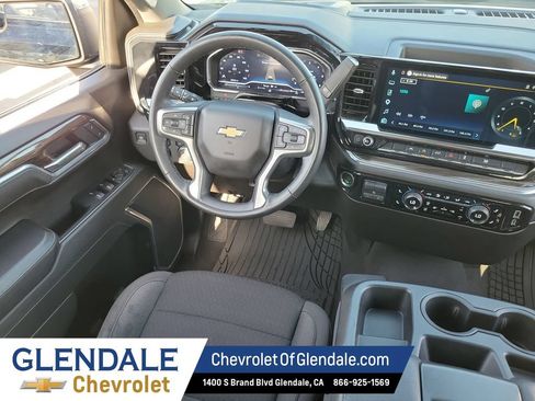 Certified 2025 Chevrolet Silverado 1500 LT RWD image 24