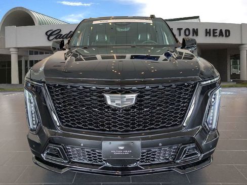 Certified 2026 Cadillac Escalade V w/ LPO, ONYX Package AWD/4WD image 13