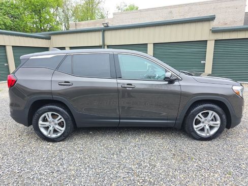 Used 2019 GMC Terrain SLE w/ LPO, Floor Liner Package AWD/4WD image 6