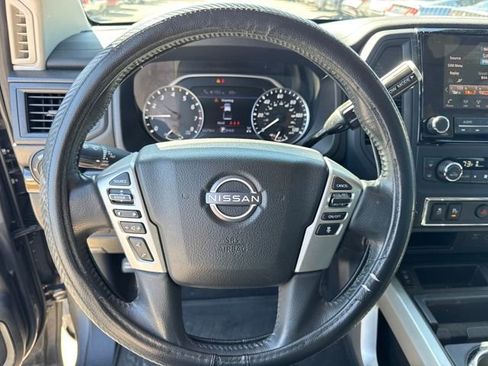 Used 2023 Nissan Titan SV w/ SV Convenience Package image 18