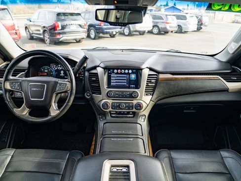 Used 2019 GMC Yukon Denali image 18
