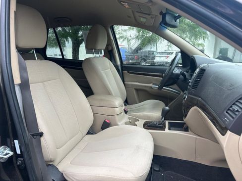Used 2011 Hyundai Santa Fe GLS FWD image 15