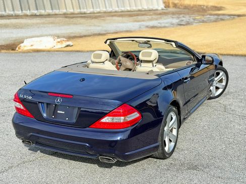 Used 2009 Mercedes-Benz SL 550 image 16