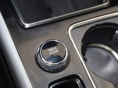 Used 2021 Lincoln Corsair Standard image 24