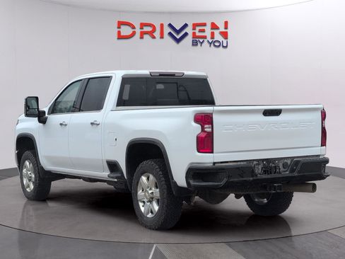 Used 2021 Chevrolet Silverado 2500 LTZ image 3