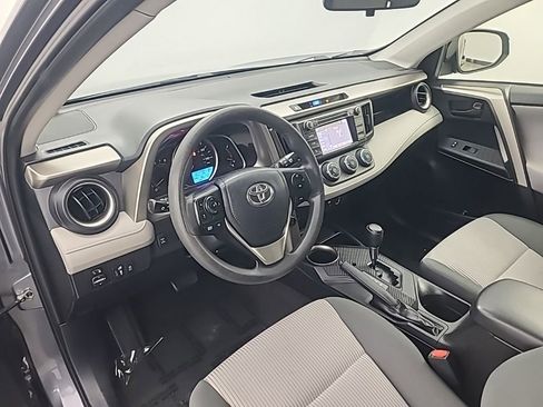 Used 2015 Toyota RAV4 LE image 22
