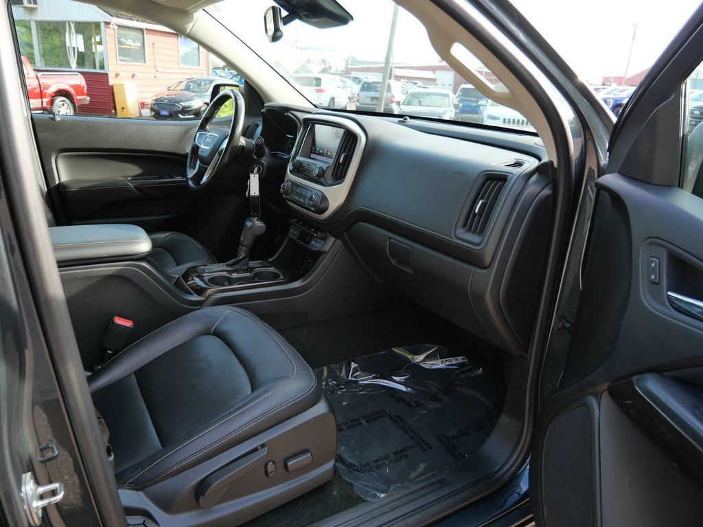 Used 2017 GMC Canyon SLT w/ Driver Alert Package AWD/4WD image 11