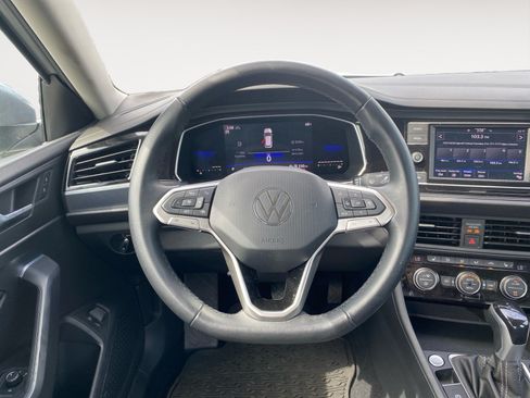 Used 2022 Volkswagen Jetta SE FWD image 15