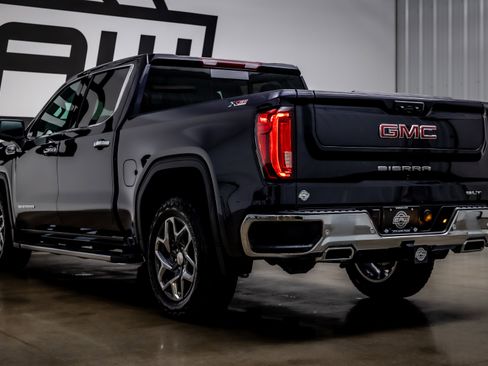 Used 2024 GMC Sierra 1500 SLT w/ SLT Premium Plus Package image 32