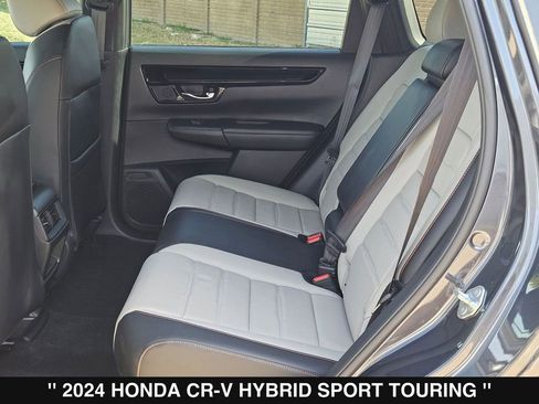Used 2024 Honda CR-V Sport Touring image 17