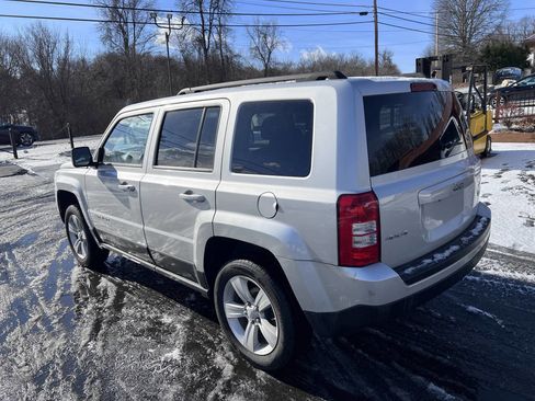 Used 2011 Jeep Patriot Latitude image 5