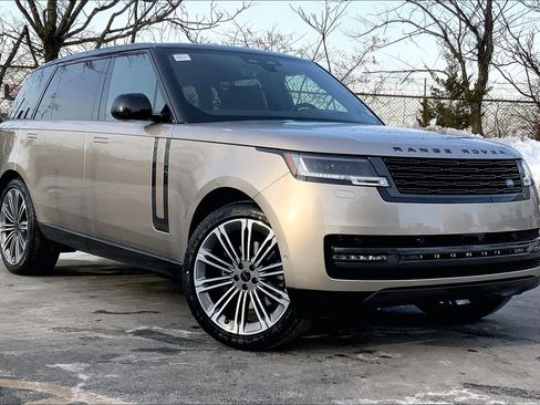 New 2026 Land Rover Range Rover Long Wheelbase SE image 2