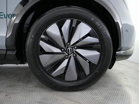 Used 2023 Nissan Ariya image 18