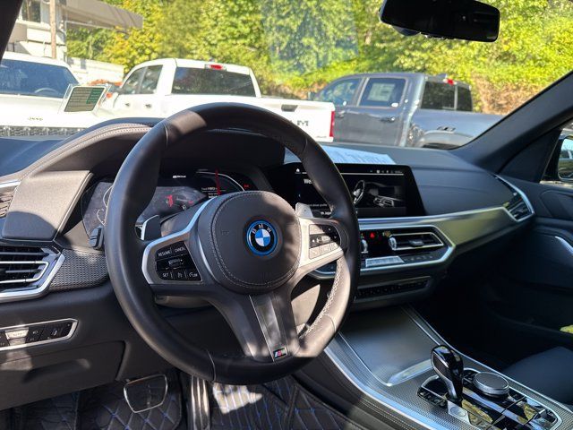 Used 2022 BMW X5 xDrive45e w/ M Sport Package AWD/4WD image 17