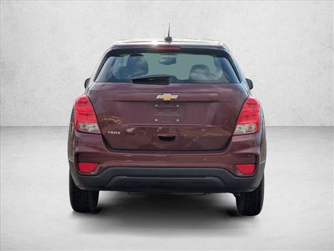 Used 2017 Chevrolet Trax LS FWD image 6