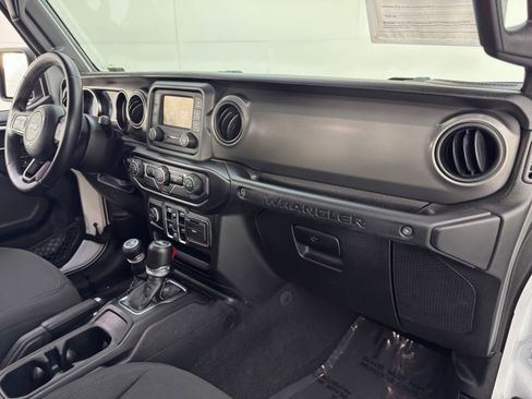 Used 2021 Jeep Wrangler Unlimited Sport image 13