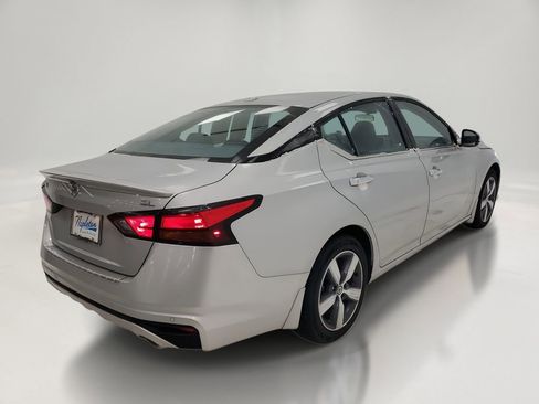 Used 2022 Nissan Altima 2.5 SL image 6