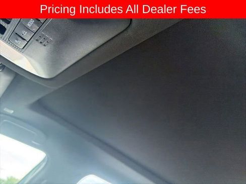 Used 2025 Toyota RAV4 XSE w/ Premium Package AWD/4WD image 7