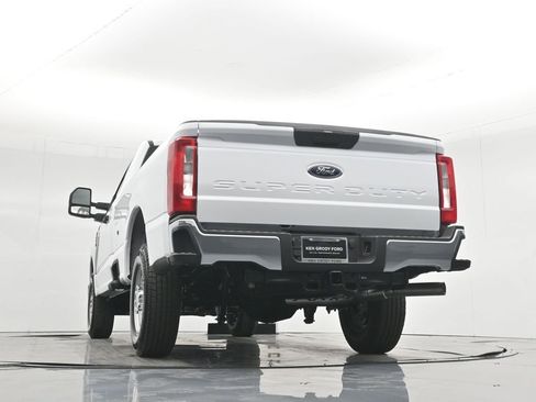 New 2026 Ford F250 XL w/ XL Chrome Package image 49