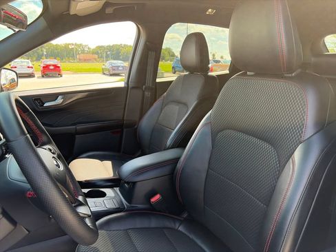Used 2023 Ford Escape ST-Line AWD/4WD image 16