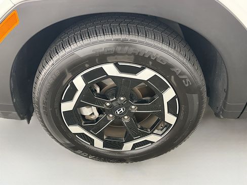 Used 2025 Hyundai Santa Fe SEL AWD/4WD image 11