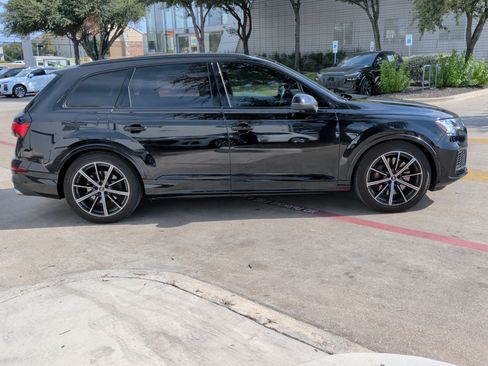 Used 2021 Audi SQ7 Prestige AWD/4WD image 11