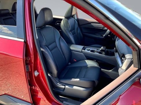 Used 2021 Nissan Rogue SV image 7