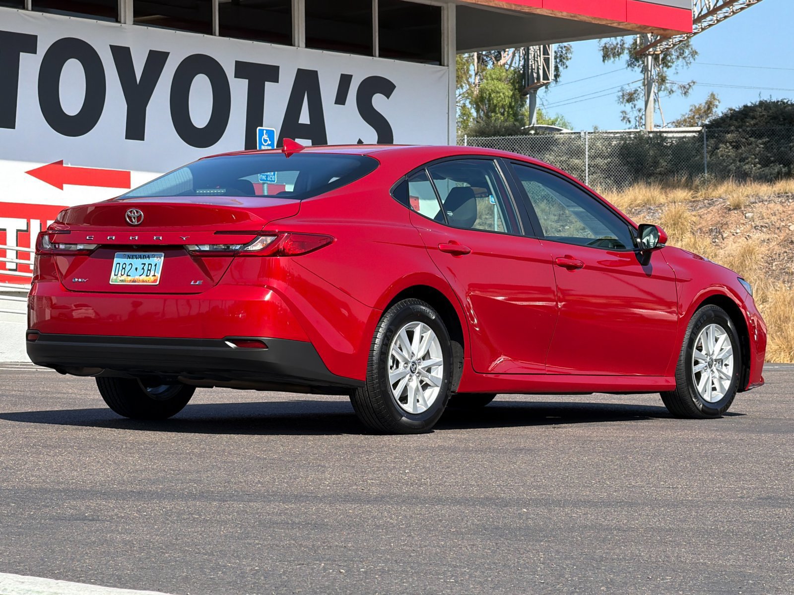 Used 2025 Toyota Camry LE FWD image 5