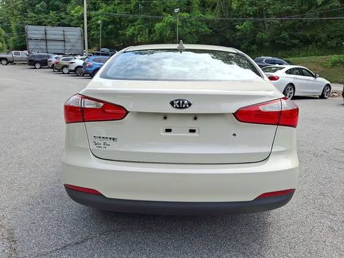 Used 2015 Kia Forte LX FWD image 10