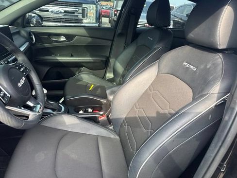 Used 2023 Kia Forte GT-Line FWD image 11