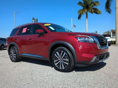 Certified 2022 Nissan Pathfinder Platinum w/ Cargo Package