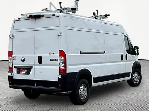 Used 2024 RAM ProMaster 2500 FWD image 6