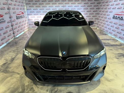 Used 2024 BMW i5 eDrive40i w/ Executive Package RWD image 4