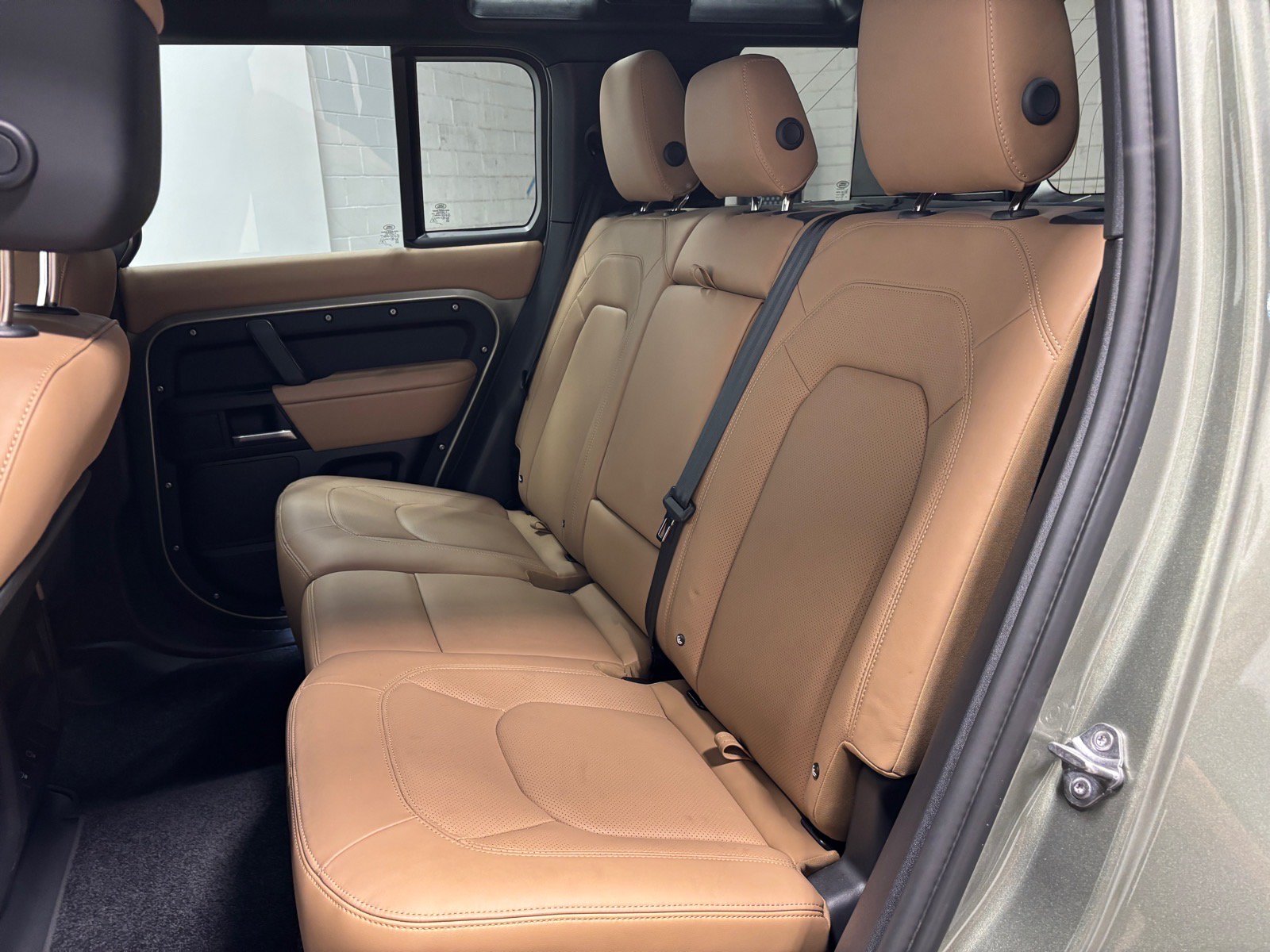 Used 2025 Land Rover Defender 110 S AWD/4WD image 26