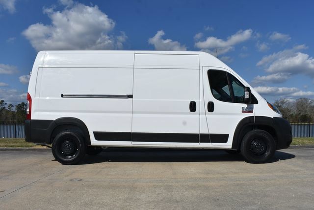 Used 2021 RAM ProMaster 2500 w/ Convenience Group FWD image 3