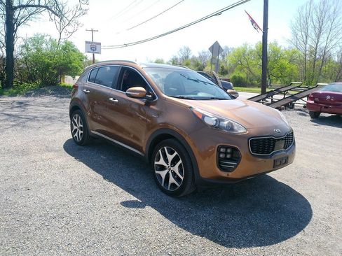 Used 2017 Kia Sportage SX image 2