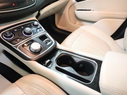 Used 2015 Chrysler 200 C w/ Premium Lighting Group FWD image 16
