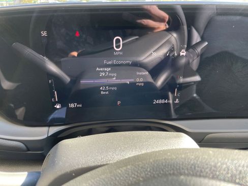 Used 2025 Buick Envista Preferred image 35