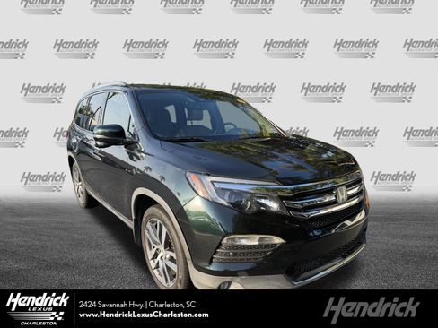 Used 2016 Honda Pilot Touring image 1