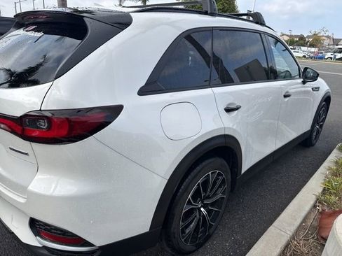 Certified 2025 MAZDA CX-70 Plug-In Hybrid w/ Premium Plus AWD/4WD image 8