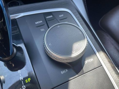 Used 2023 BMW i4 eDrive40 w/ M Sport Package image 9