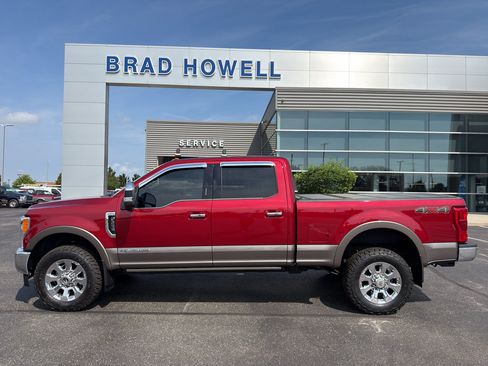 Used 2019 Ford F250 King Ranch w/ King Ranch Ultimate Package AWD/4WD image 9
